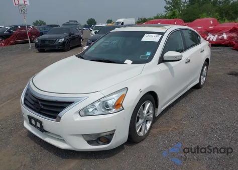 2013 Nissan Altima 2.5 Sv z USA, uszkodzony, nr VIN 1N4AL3AP8DN572215